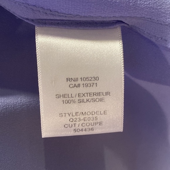Equipment Femme light purple silk button down size small - Picture 5 of 5